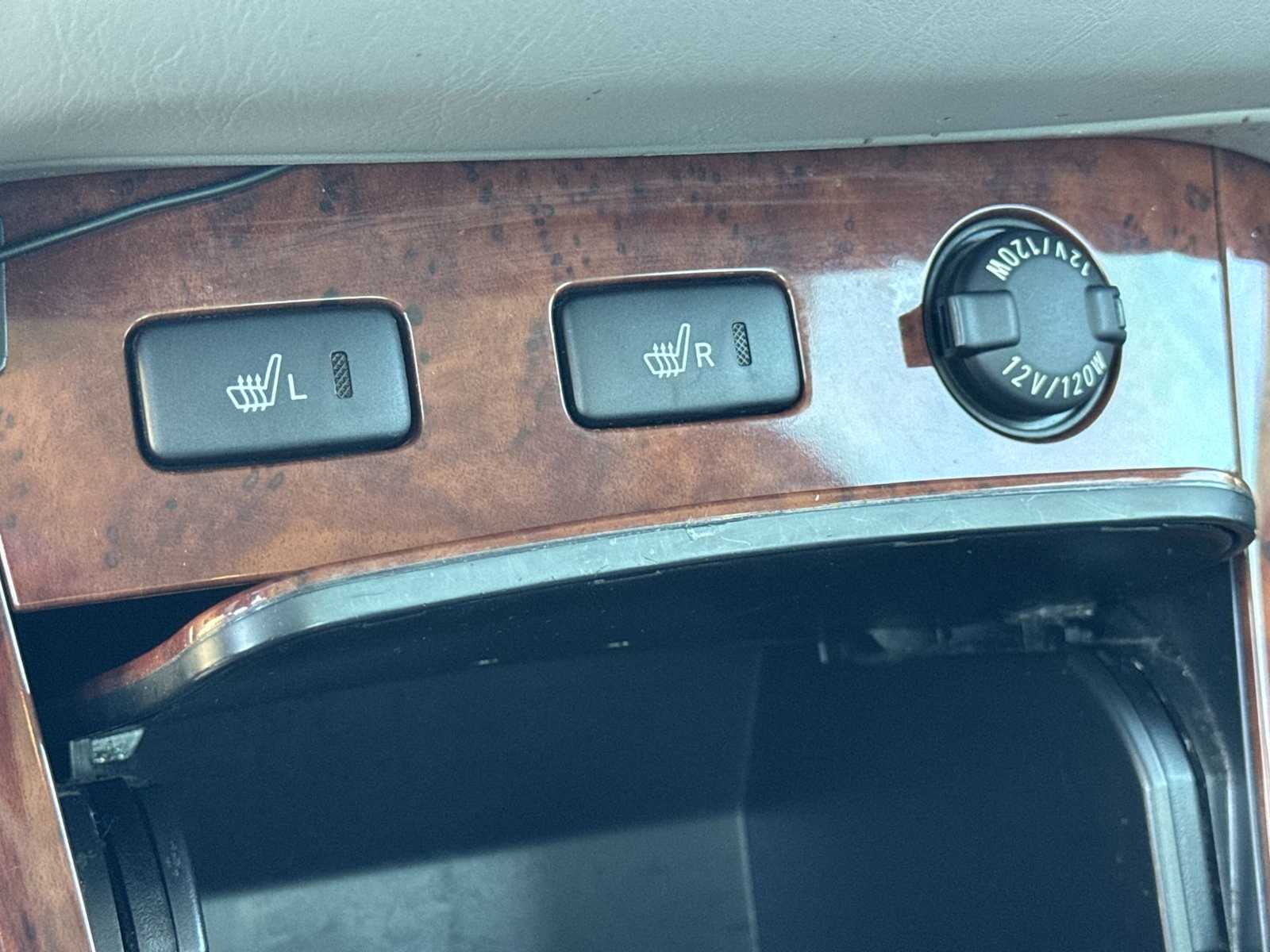 Thumbnail: 2005 Toyota Camry - 23