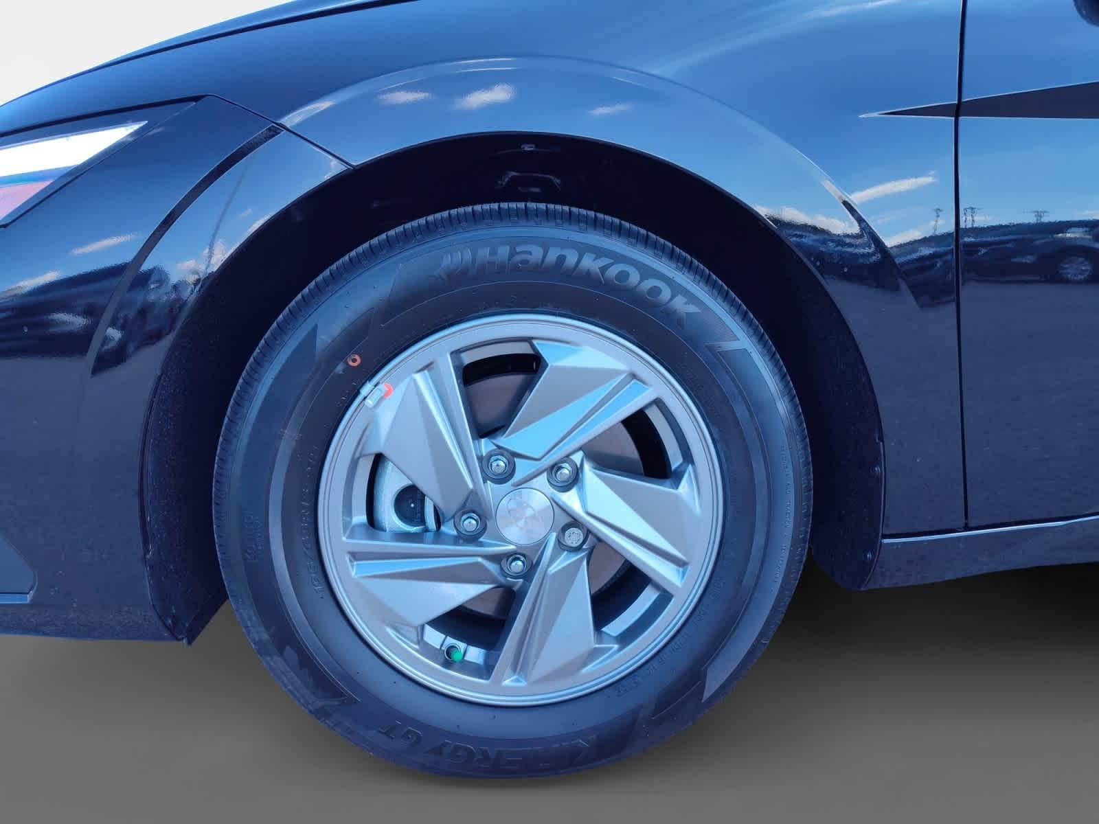 Thumbnail: 2025 Hyundai Elantra - 9