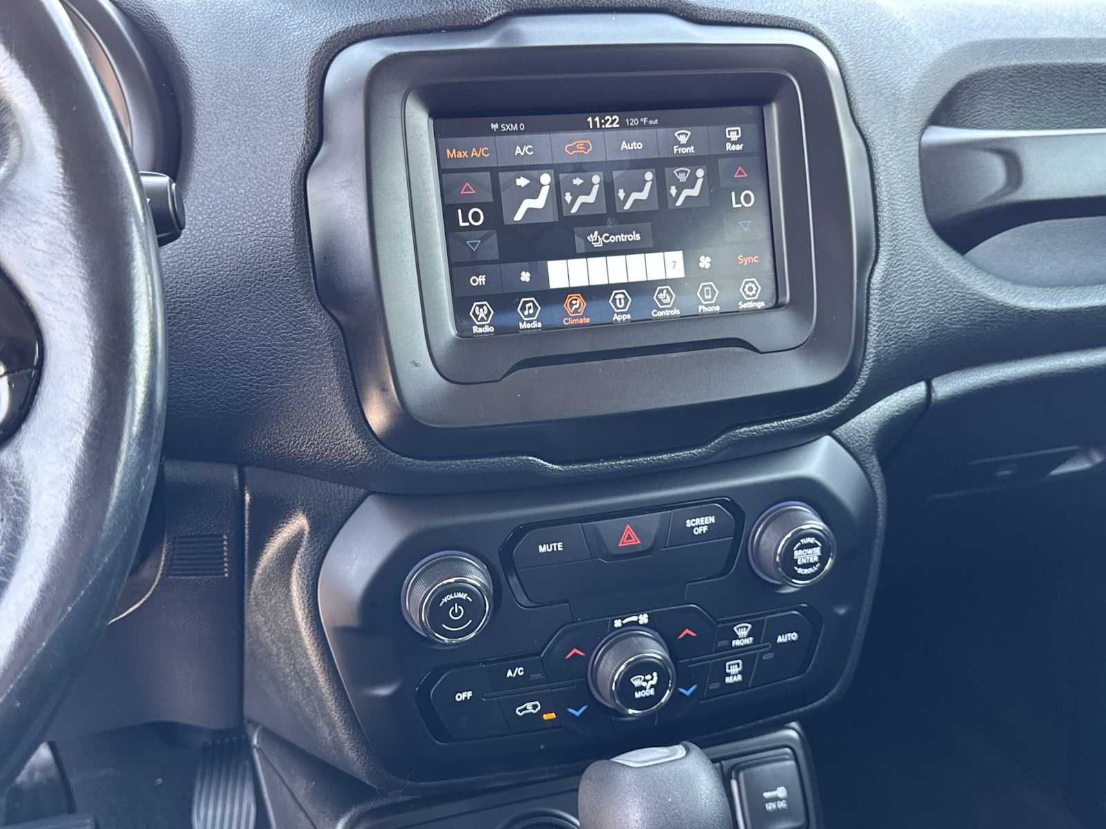 Thumbnail: 2019 Jeep Renegade - 20