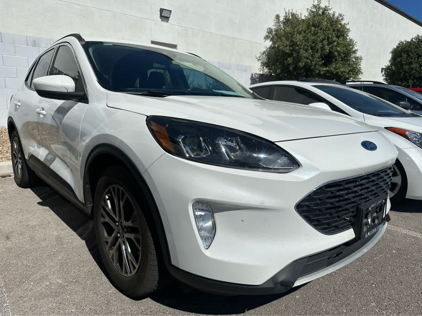 Thumbnail: 2020 Ford Escape - 8