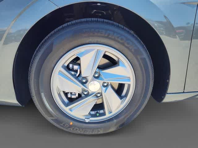 Thumbnail: 2026 Hyundai Elantra - 9