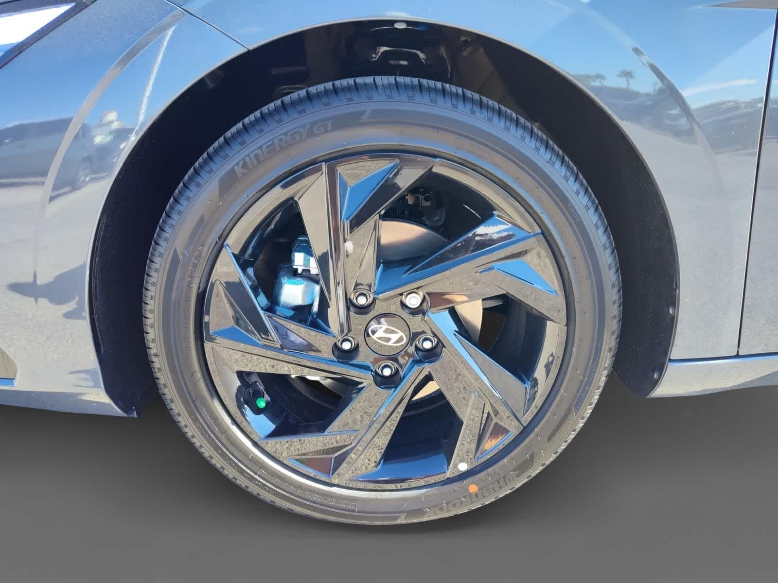 Thumbnail: 2026 Hyundai Elantra - 9