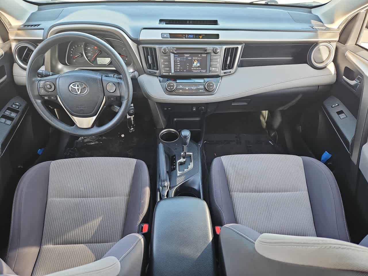 2015 Toyota RAV4 XLE 15