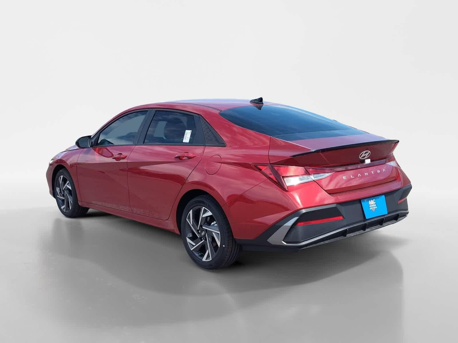 Thumbnail: 2025 Hyundai Elantra - 3