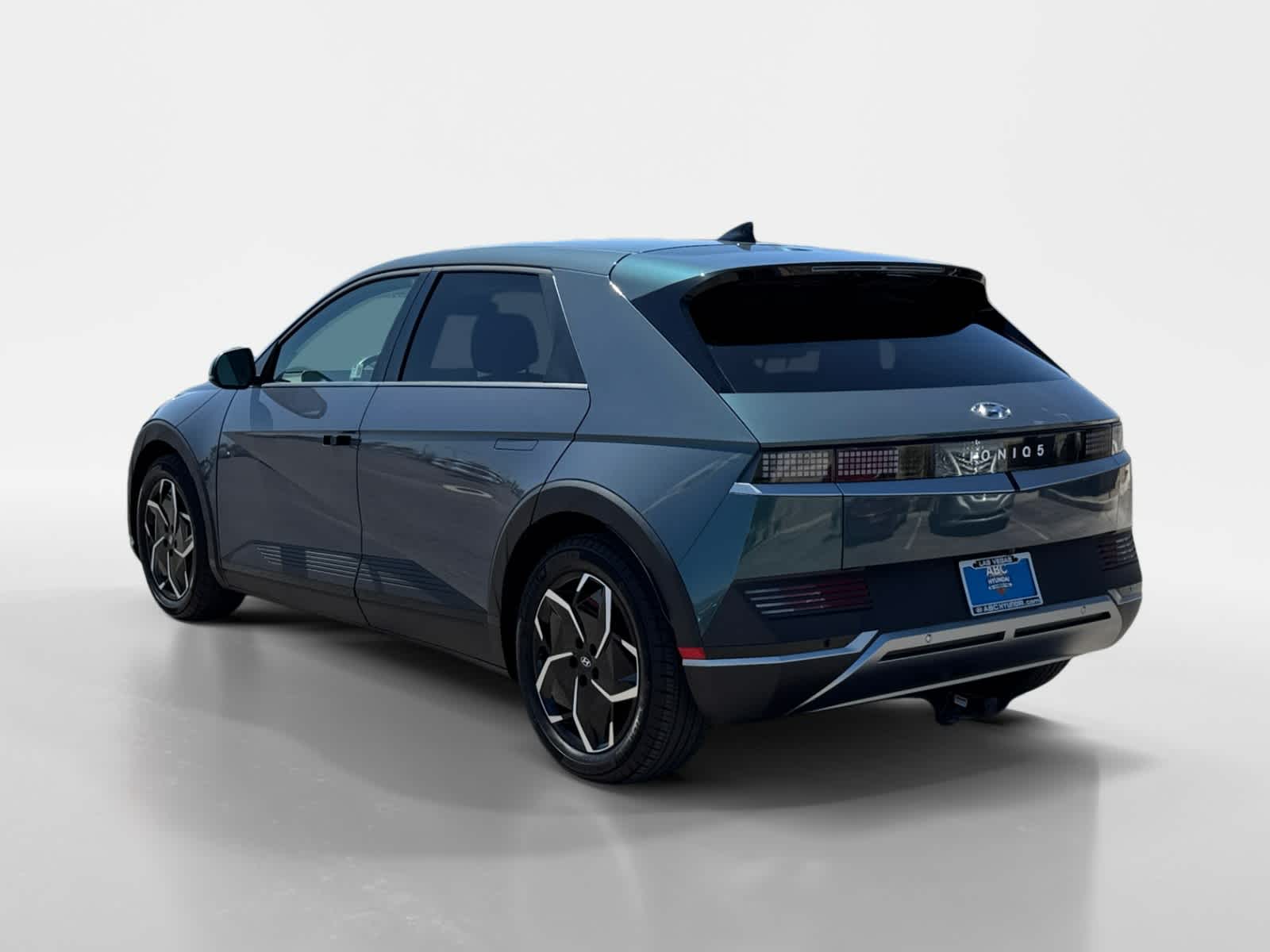 Thumbnail: 2024 Hyundai Ioniq 5 - 3