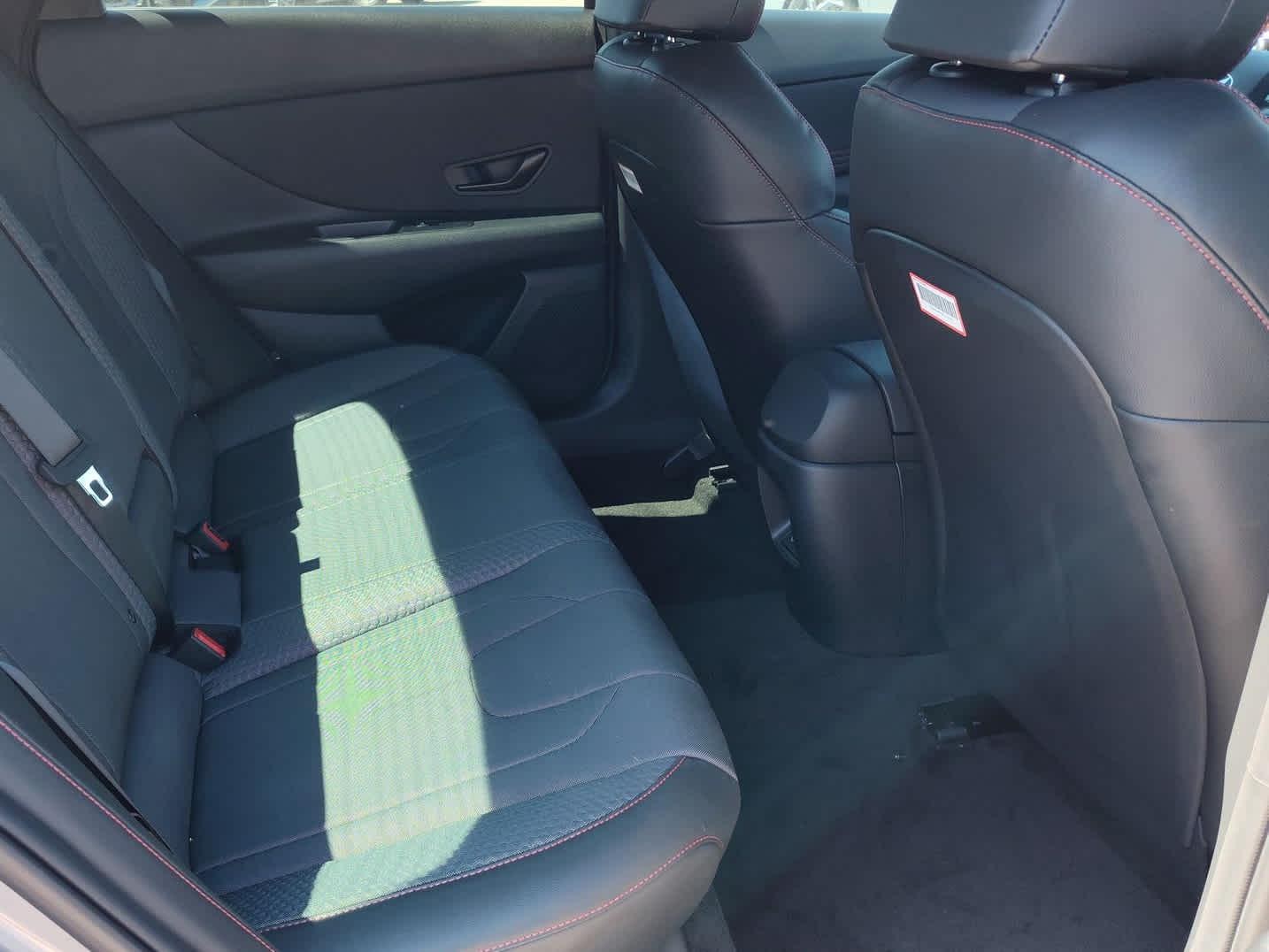 Thumbnail: 2025 Hyundai Elantra - 19