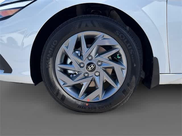 Thumbnail: 2026 Hyundai Elantra - 9