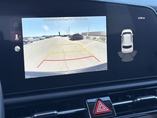 Thumbnail: 2023 Kia Niro - 23