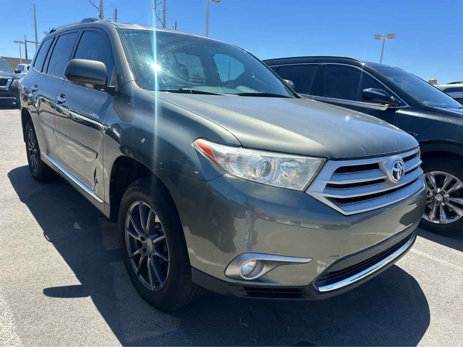 Thumbnail: 2012 Toyota Highlander - 9