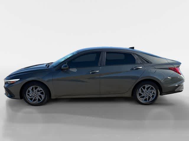 Thumbnail: 2024 Hyundai Elantra - 2