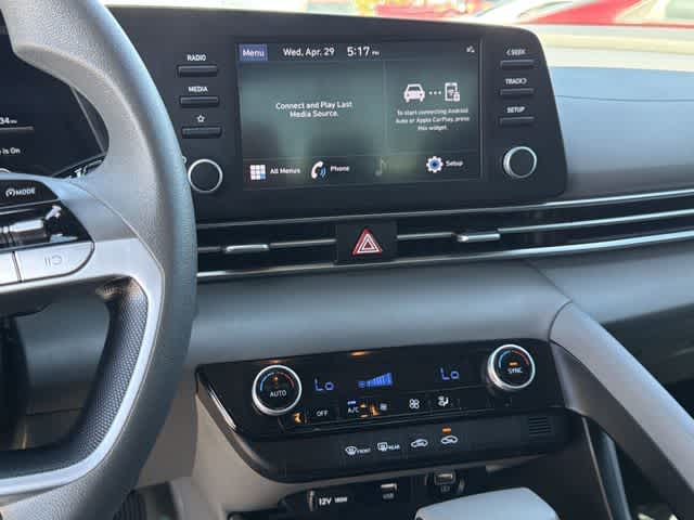 Thumbnail: 2023 Hyundai Elantra - 20