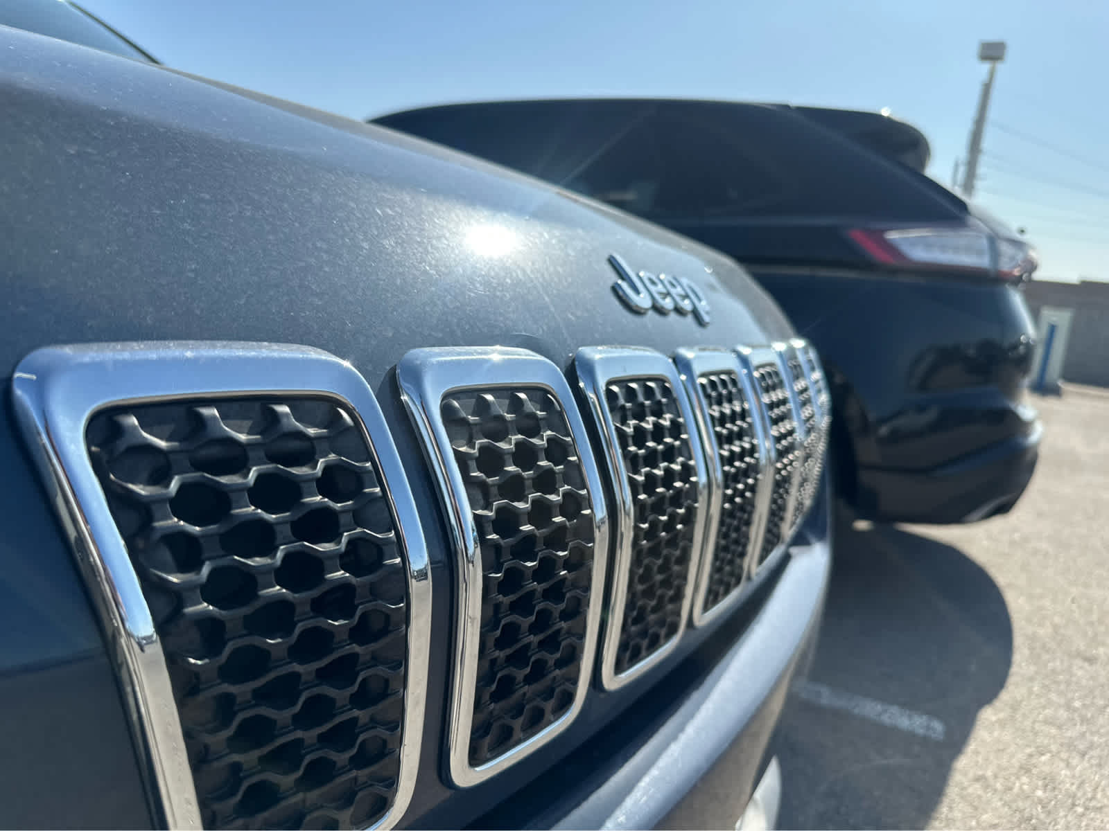 Thumbnail: 2020 Jeep Cherokee - 6