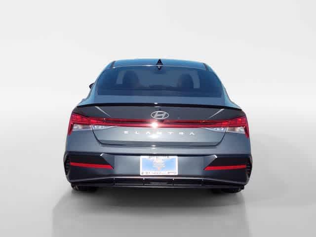 Thumbnail: 2026 Hyundai Elantra - 4