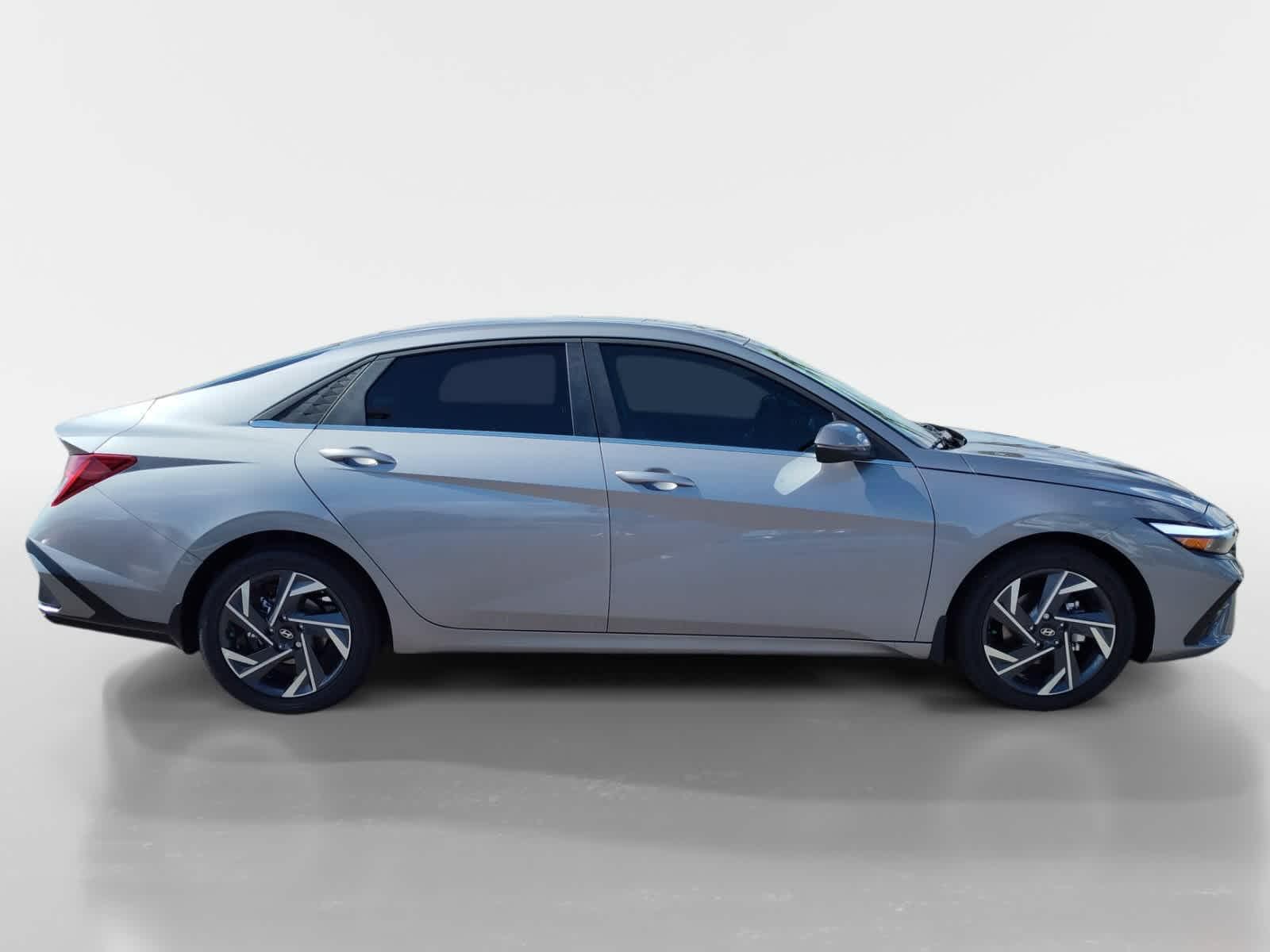 Thumbnail: 2025 Hyundai Elantra - 6