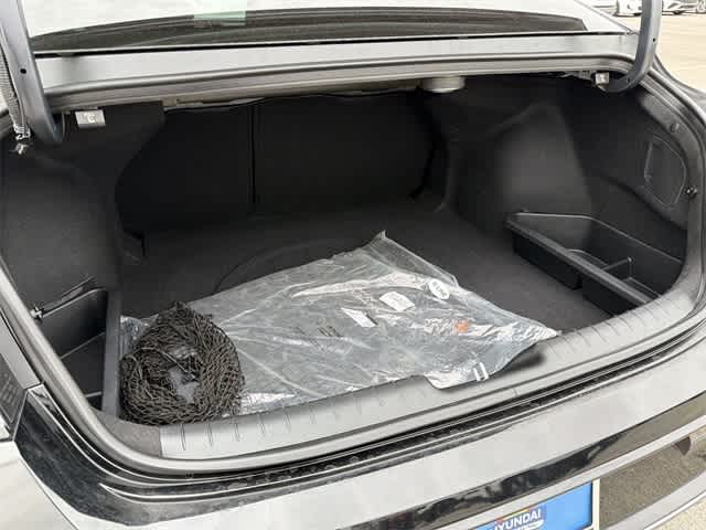 Thumbnail: 2025 Hyundai Elantra - 28