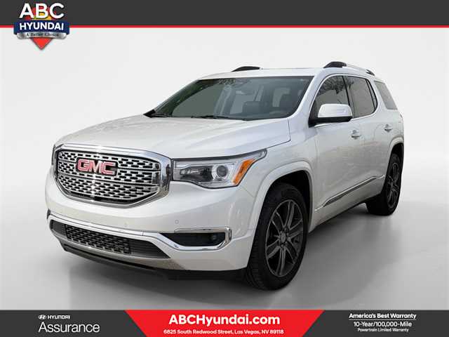 2017 GMC Acadia Denali's photo