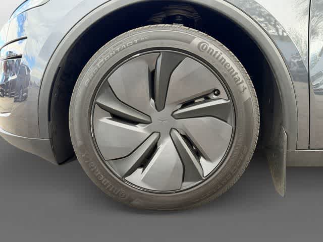 Thumbnail: 2026 Tesla Model Y - 14