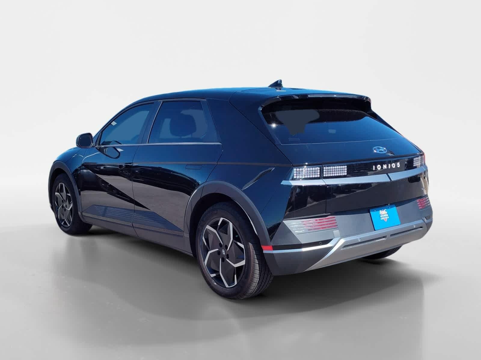 Thumbnail: 2023 Hyundai Ioniq 5 - 3
