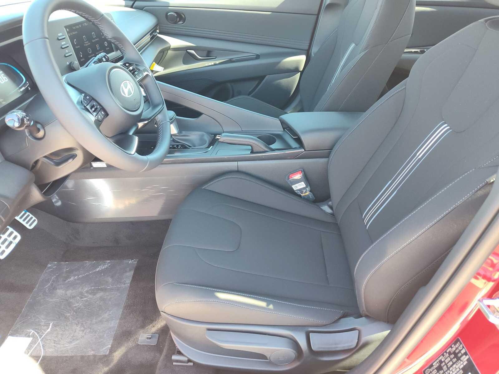 Thumbnail: 2025 Hyundai Elantra - 10