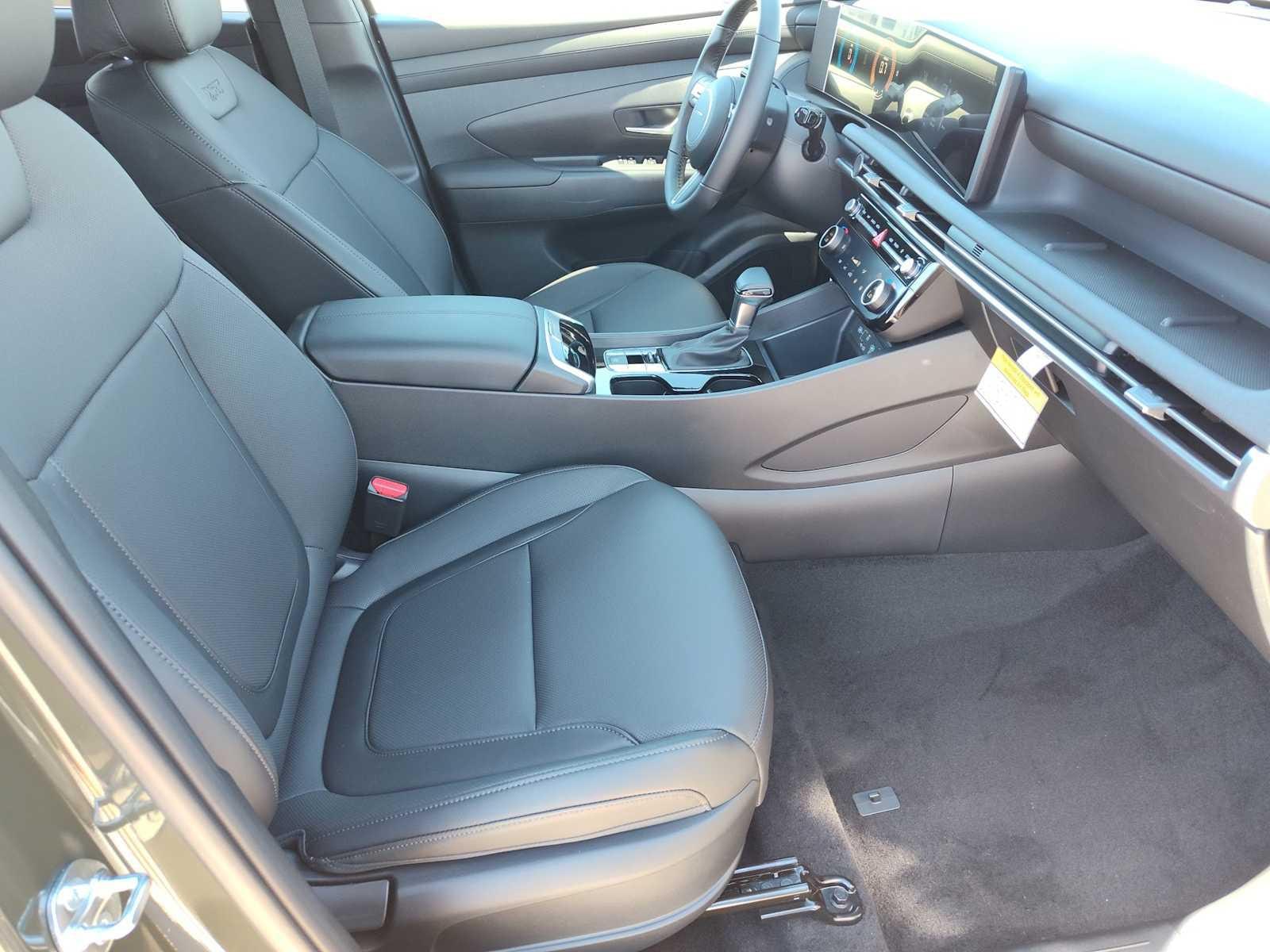 Thumbnail: 2025 Hyundai Tucson - 17