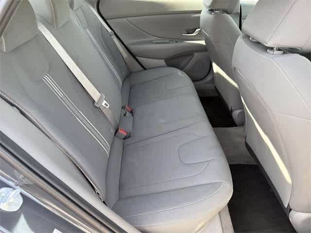 Thumbnail: 2023 Hyundai Elantra - 17