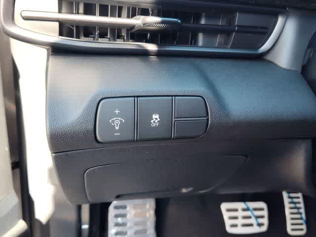 Thumbnail: 2026 Hyundai Elantra - 15