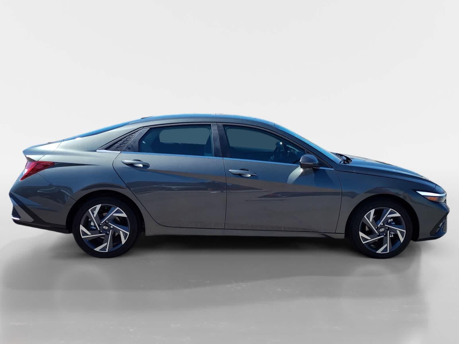Thumbnail: 2025 Hyundai Elantra - 6