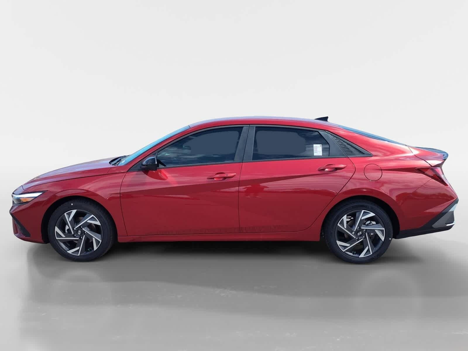 2025 Hyundai Elantra SEL Sport photo 2
