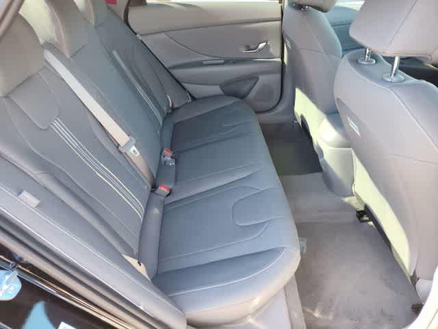 Thumbnail: 2026 Hyundai Elantra - 18