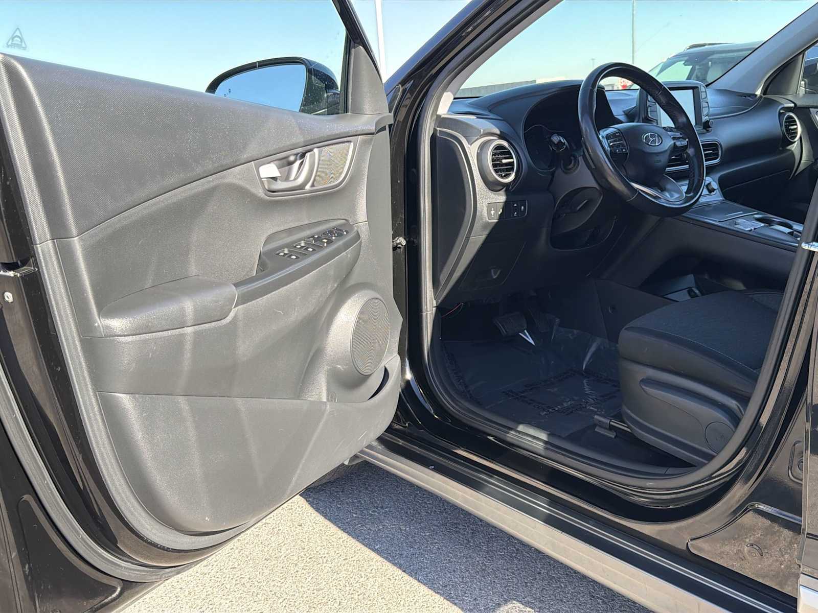 Thumbnail: 2021 Hyundai Kona - 10