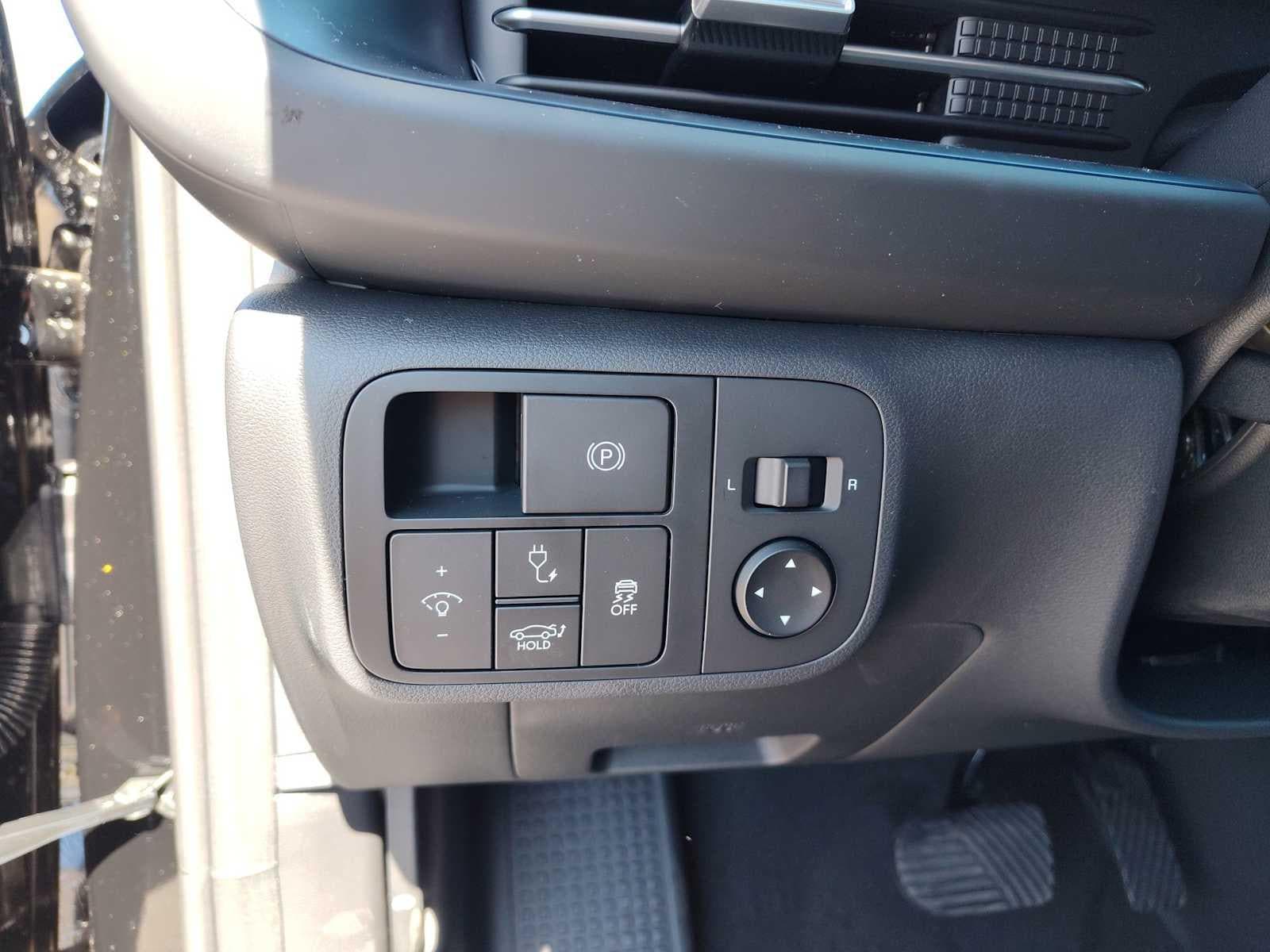 Thumbnail: 2025 Hyundai Ioniq 6 - 14