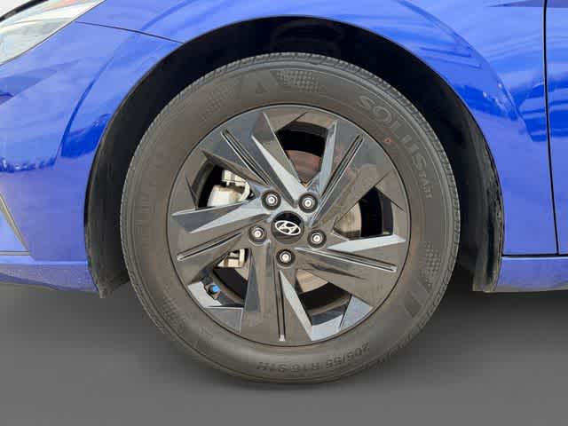 Thumbnail: 2023 Hyundai Elantra - 9