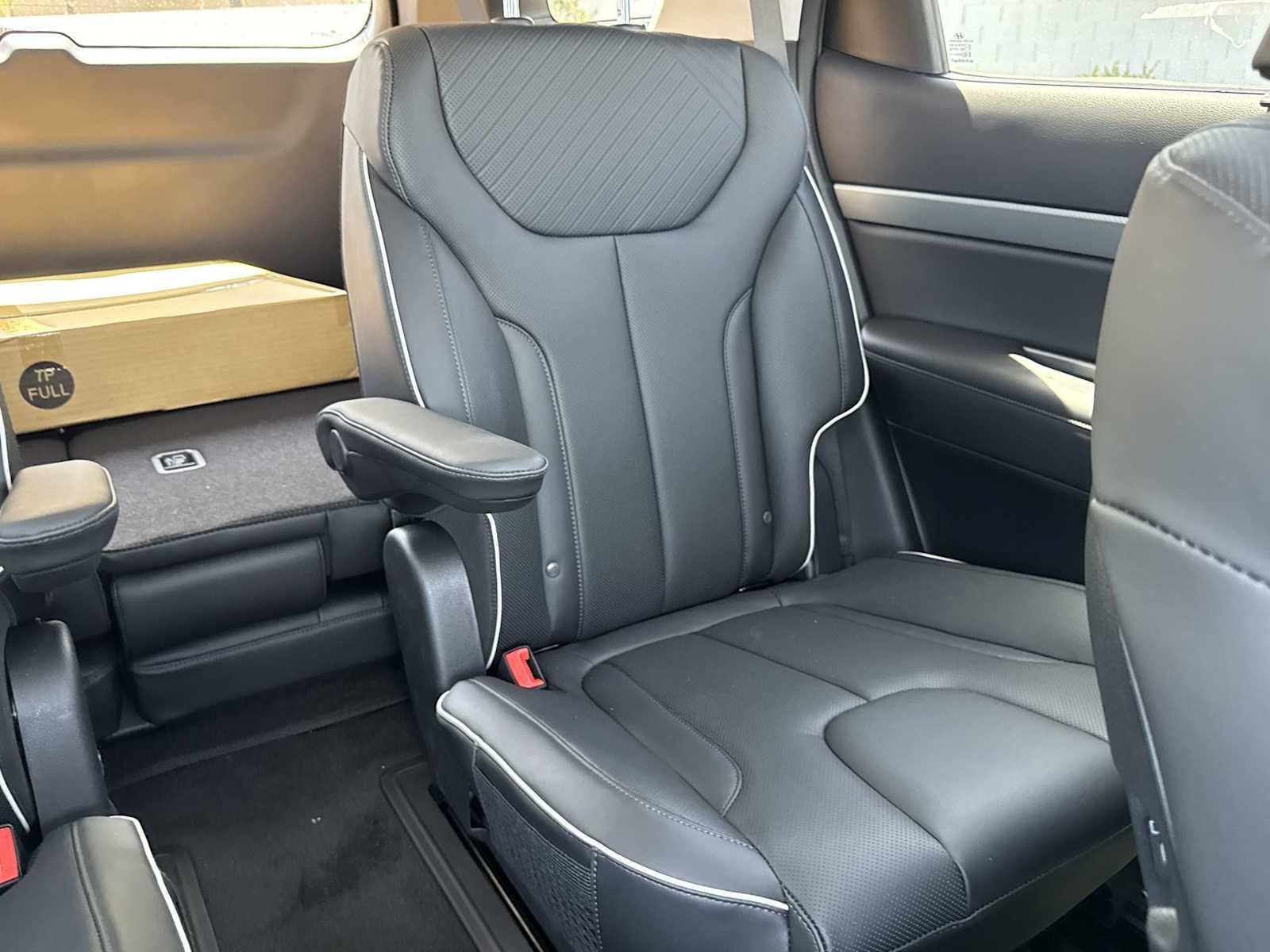 Thumbnail: 2025 Hyundai Palisade - 14