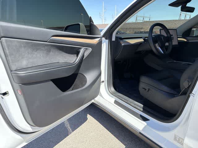 Thumbnail: 2023 Tesla Model Y - 10