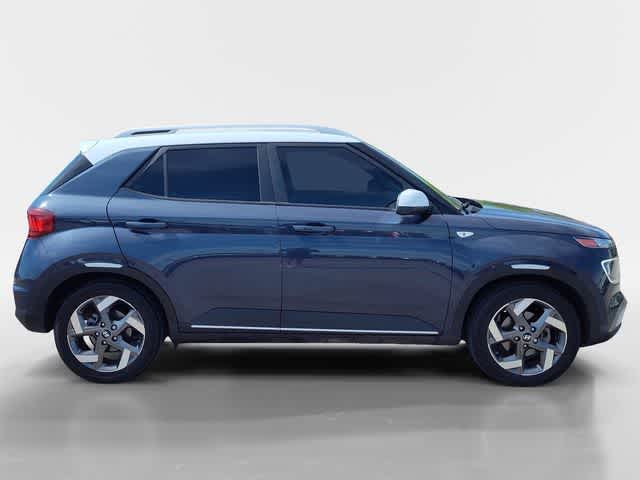 Thumbnail: 2022 Hyundai Venue - 6