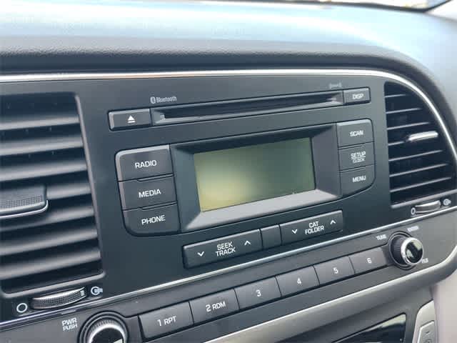 Thumbnail: 2017 Hyundai Elantra - 21