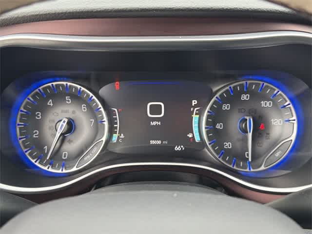 Thumbnail: 2017 Chrysler Pacifica - 28