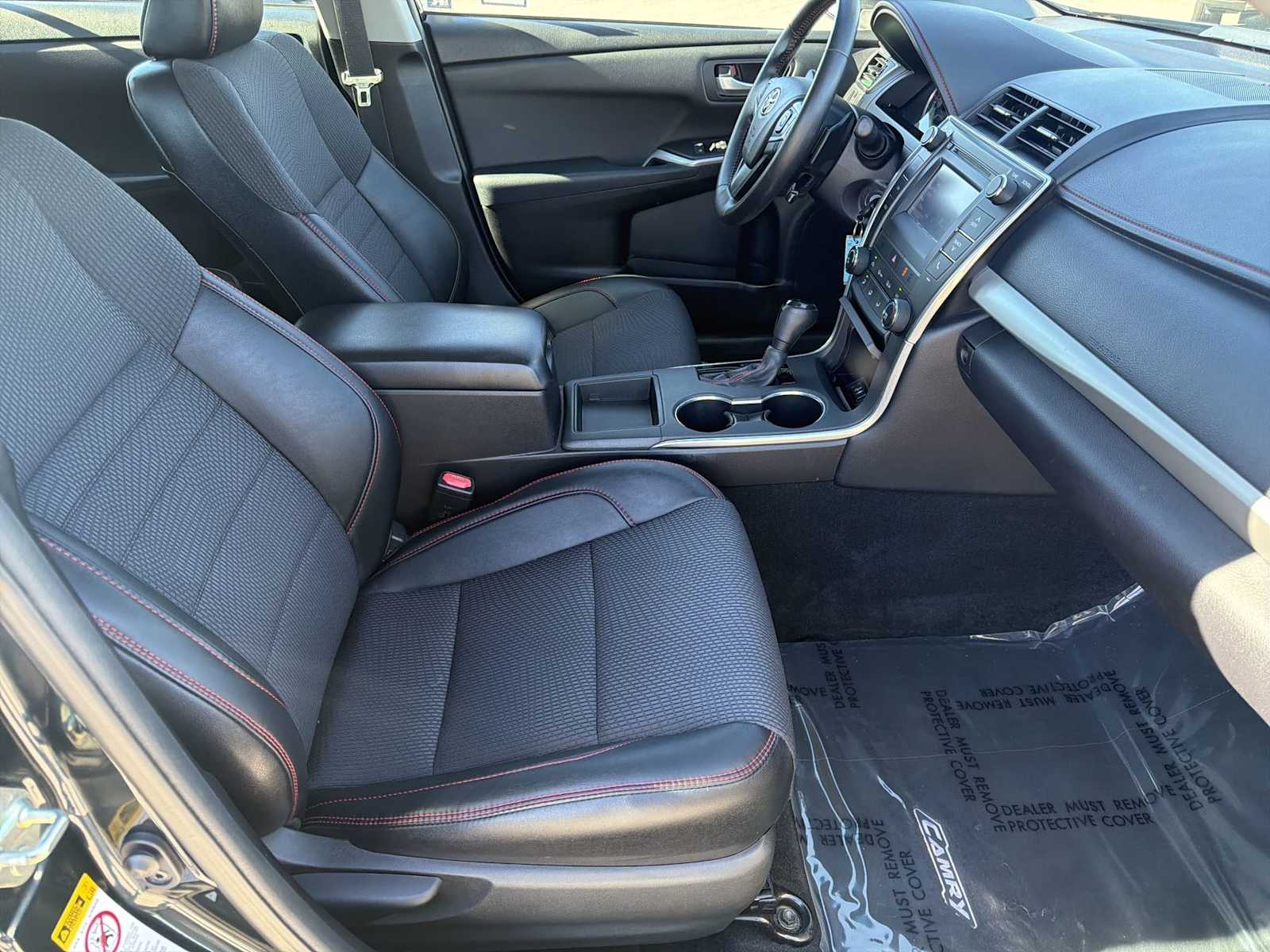 Thumbnail: 2016 Toyota Camry - 18