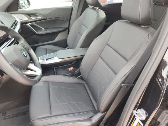 Thumbnail: 2025 BMW X1 - 14