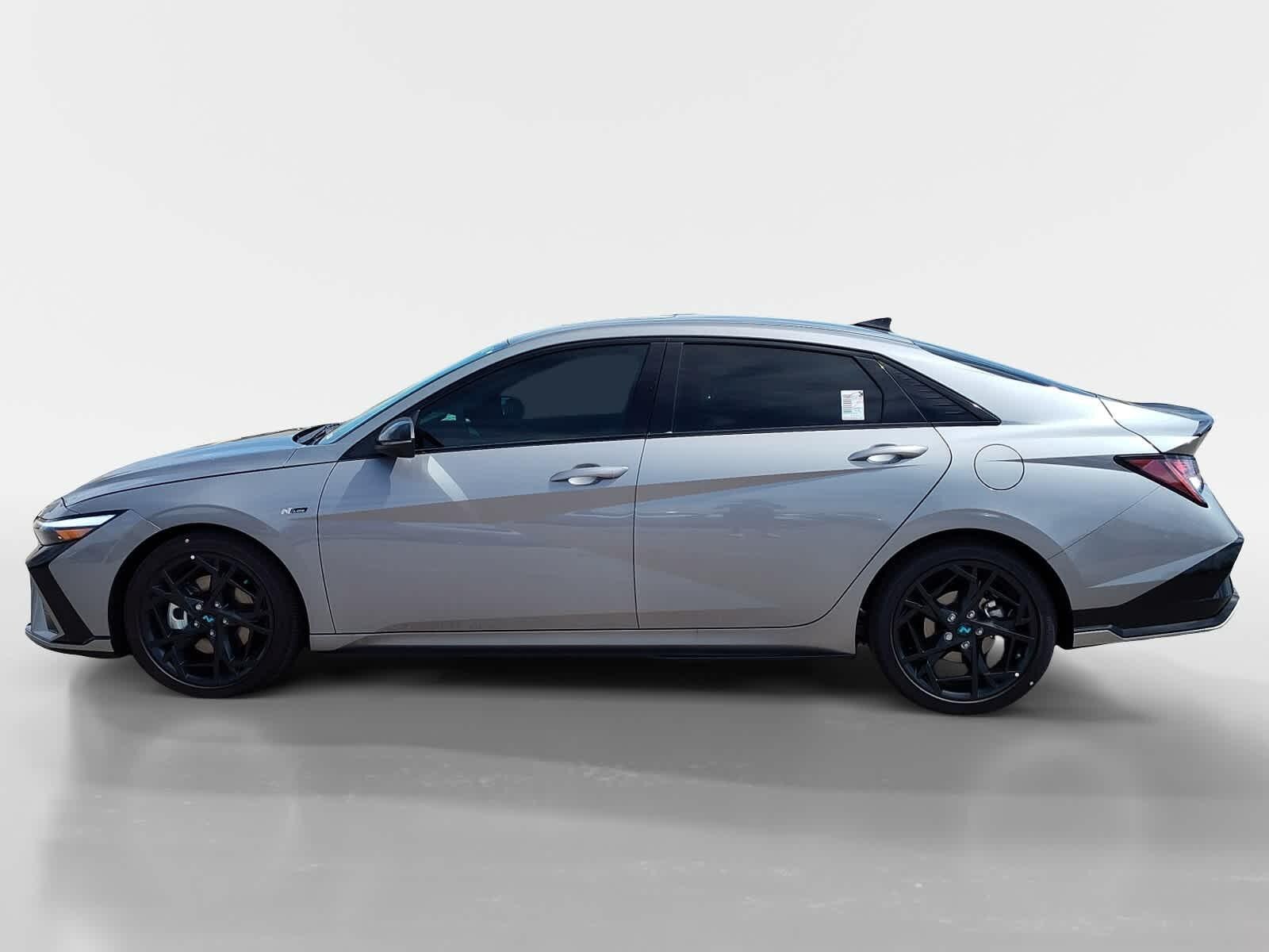 2025 Hyundai Elantra N Line photo 2