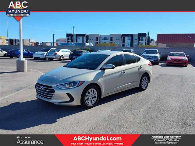 2017 Hyundai Elantra SE's photo