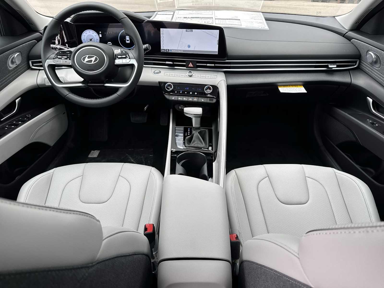 Thumbnail: 2025 Hyundai Elantra - 19