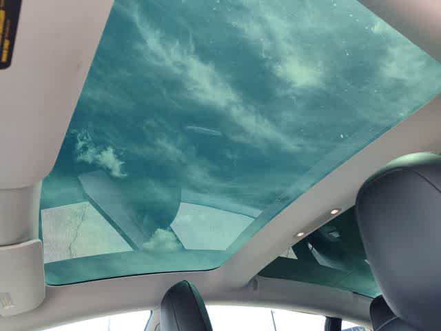 Thumbnail: 2020 Tesla Model 3 - 16