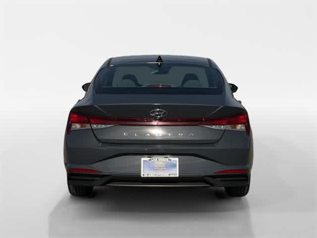 Thumbnail: 2023 Hyundai Elantra - 4
