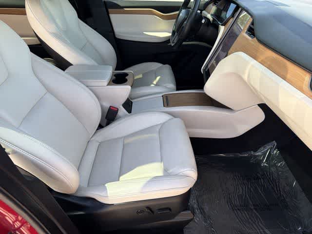 Thumbnail: 2021 Tesla Model X - 18