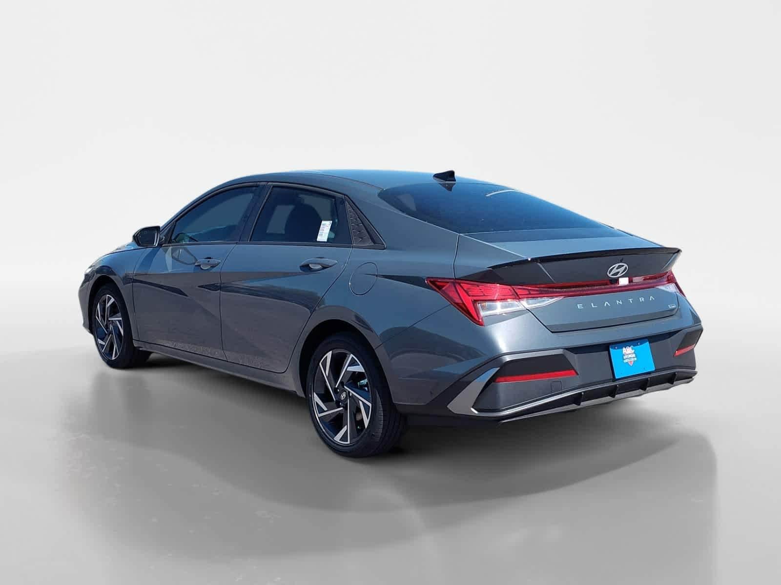 Thumbnail: 2025 Hyundai Elantra - 3