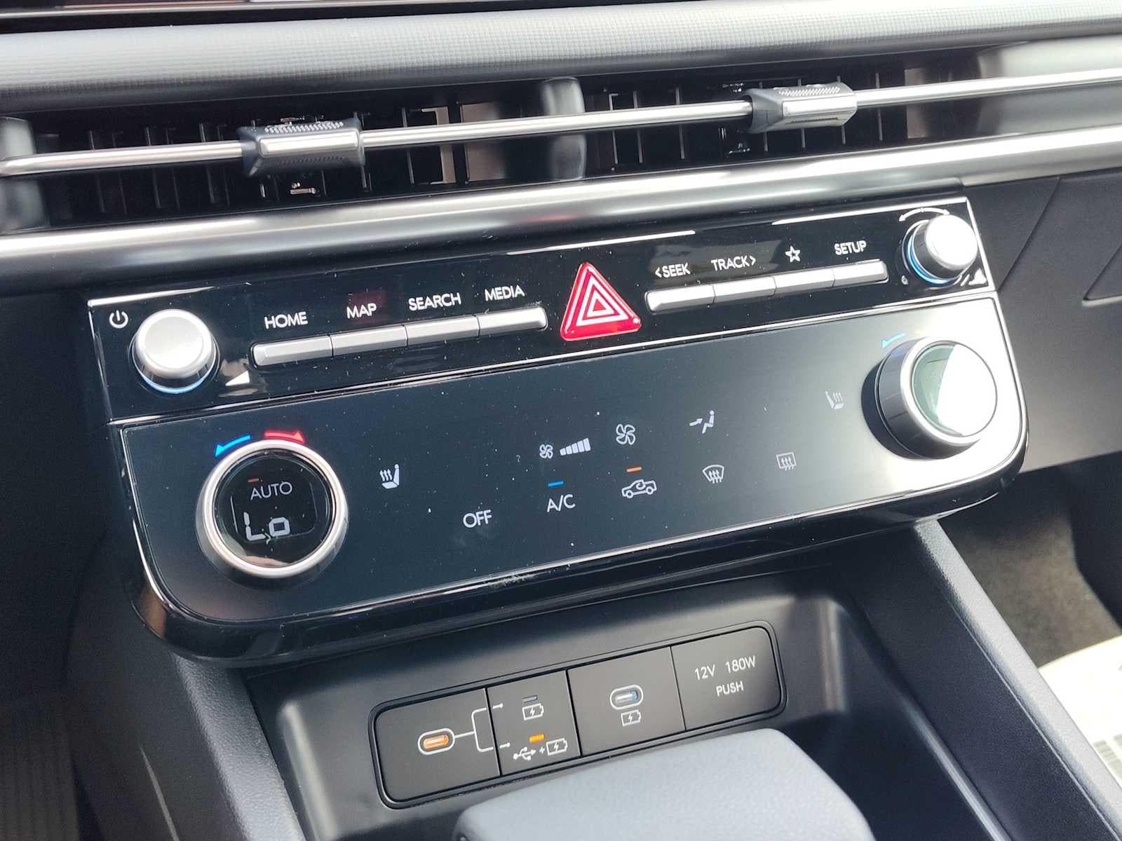 Thumbnail: 2026 Hyundai Santa Cruz - 20