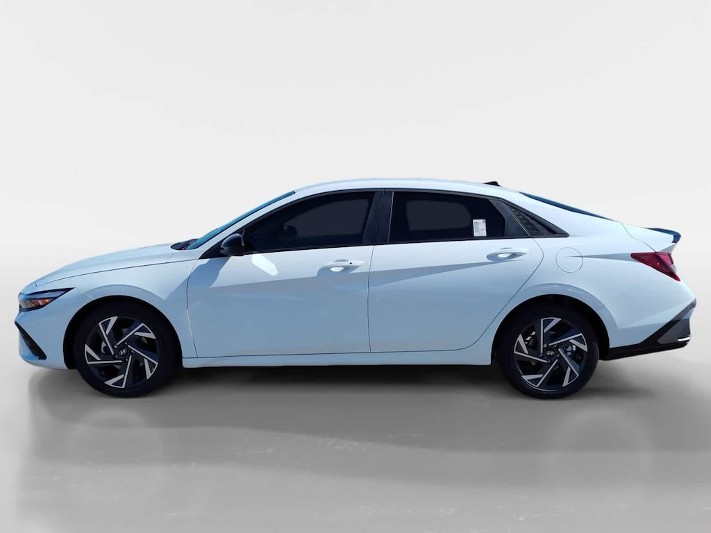 New 2025 Hyundai Elantra SEL Sport Sedan