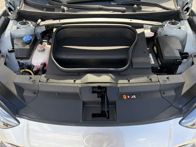 Thumbnail: 2025 Hyundai Ioniq 6 - 17