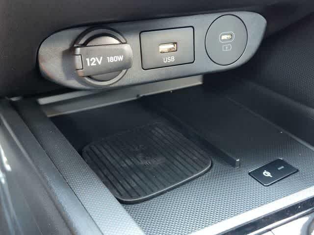 Thumbnail: 2025 Hyundai Elantra - 24